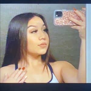 Meet your Posher, Isabella